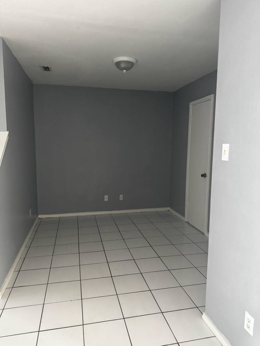 Apartment for rent at 900 W Cherokee Ave, Pharr, TX 78577