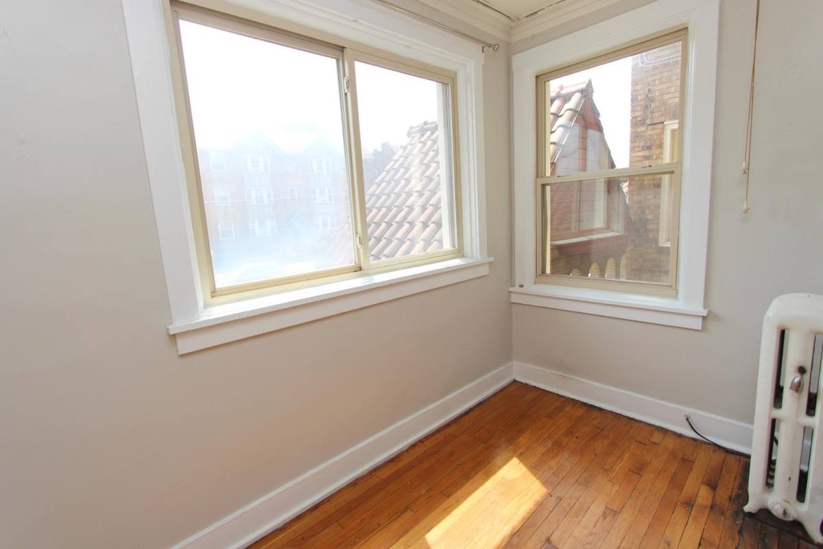 Apartment for rent at 5627 Hobart Street, 5625 5627 Hobart St, Pittsburgh, PA 15217