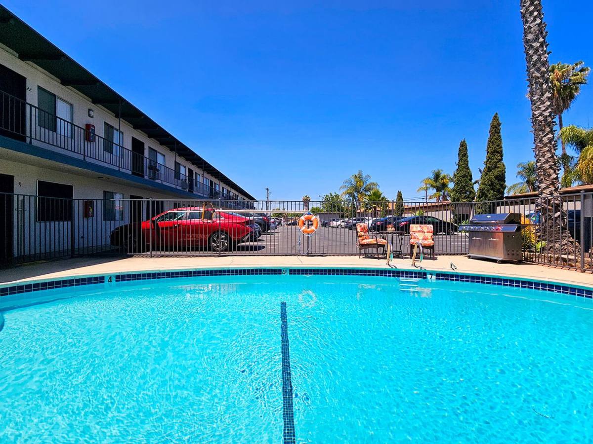 Apartment for rent at 4417 Parks Ave, La Mesa, CA 91941