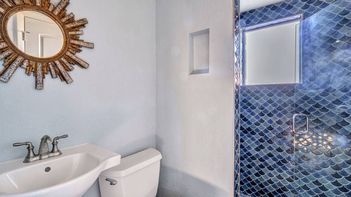 912 S Armstrong St, Denison, TX 75020 - Apartment For Rent - Image 5