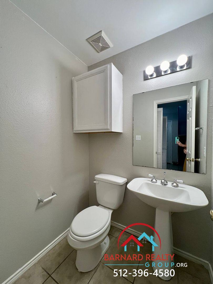 House for rent at 116 Crest Dr, San Marcos, TX 78666