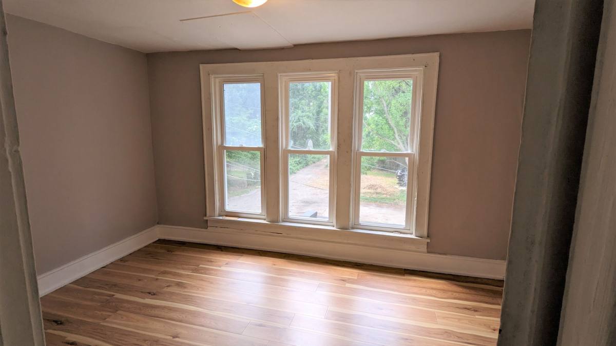 Apartment for rent at 121 E Holbrook Ave, Muskegon, MI 49442