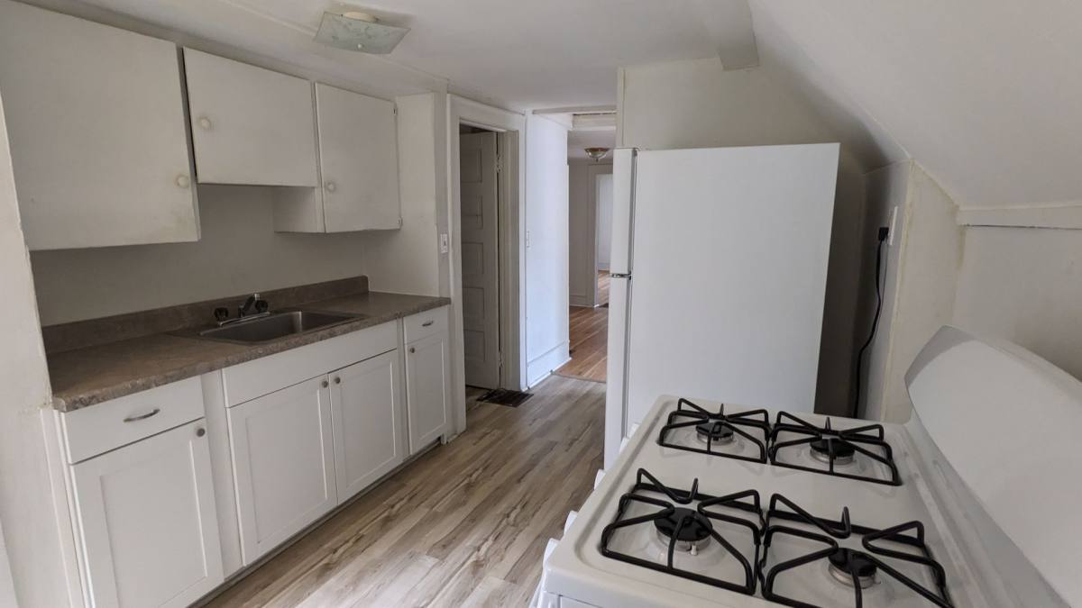 Apartment for rent at 121 E Holbrook Ave, Muskegon, MI 49442