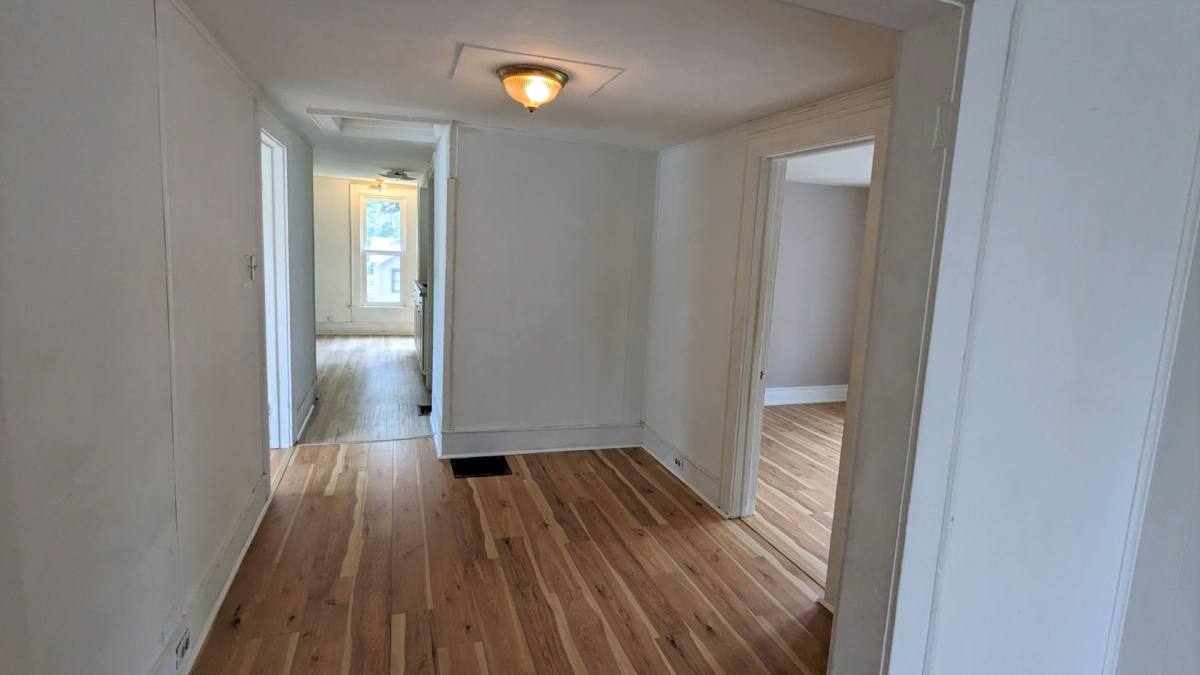 Apartment for rent at 121 E Holbrook Ave, Muskegon, MI 49442