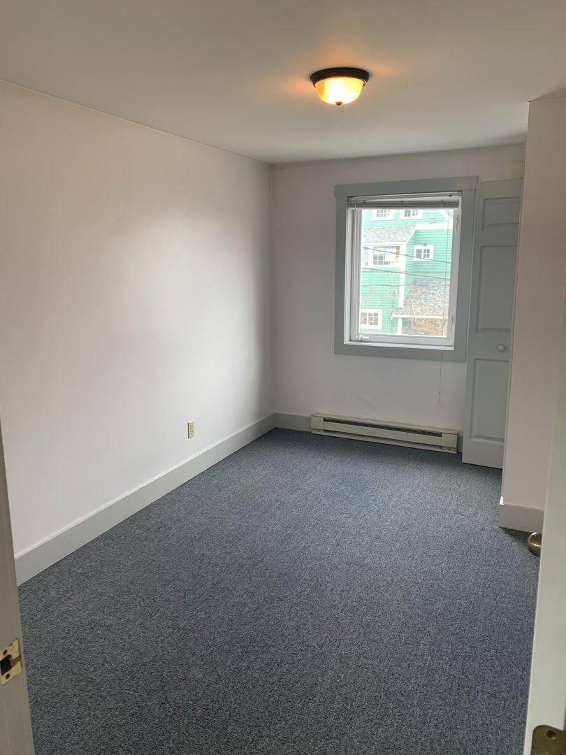 Apartment for rent at 511 E Chestnut St, Bellingham, WA 98225
