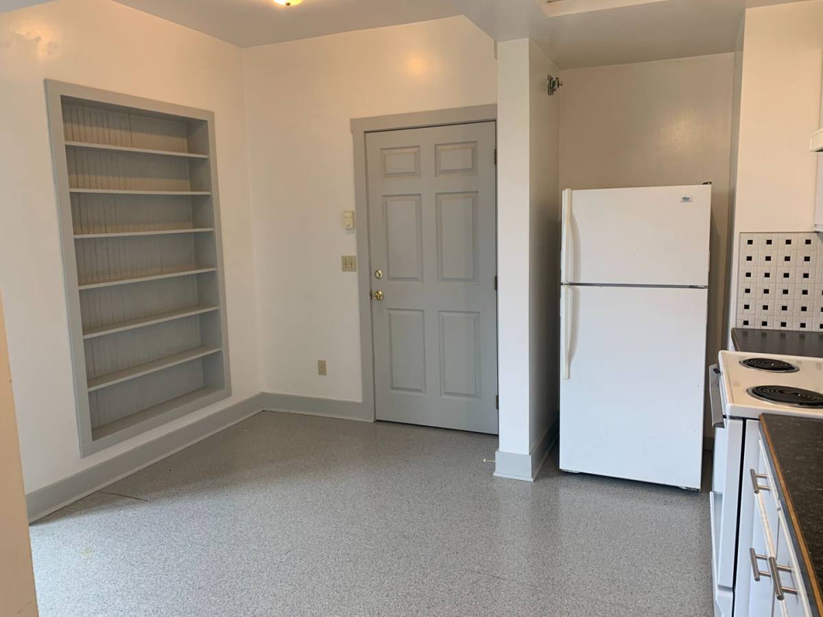 Apartment for rent at 511 E Chestnut St, Bellingham, WA 98225