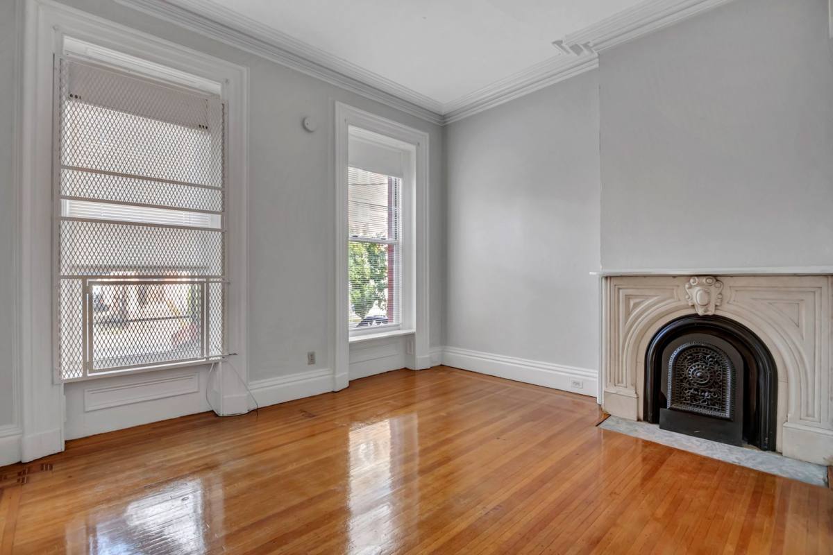 Apartment for rent at 42 Trumbull St, New Haven, CT 06510