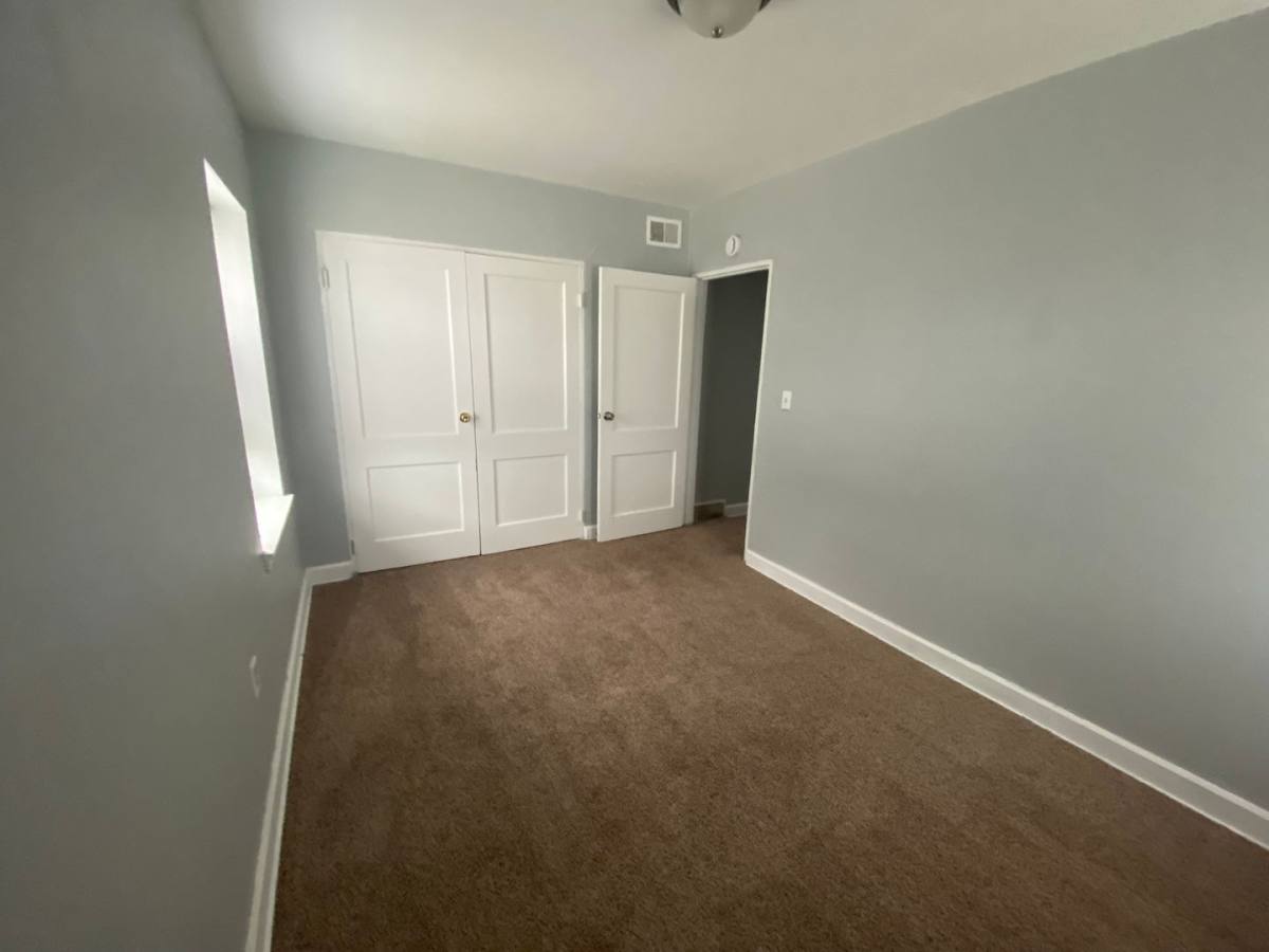 Apartment for rent at 806 State St, Bettendorf, IA 52722