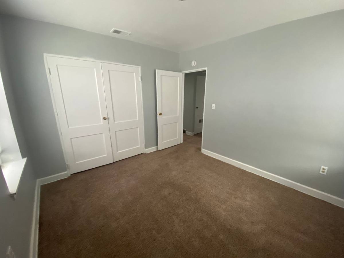 Apartment for rent at 806 State St, Bettendorf, IA 52722