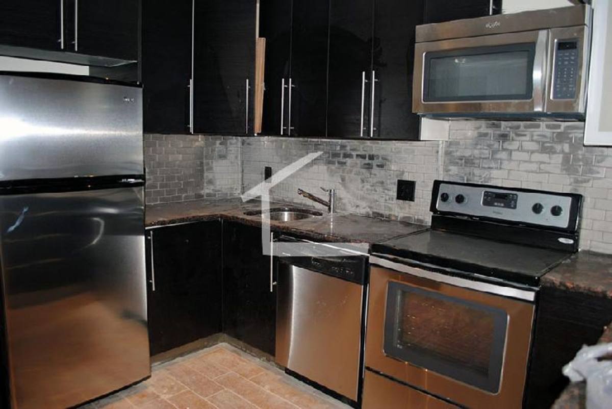 Apartment for rent at 1205 Beacon St #2, Brookline, MA 02446