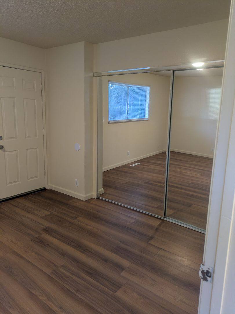 Apartment for rent at 24 Panorama Dr, Vallejo, CA 94589
