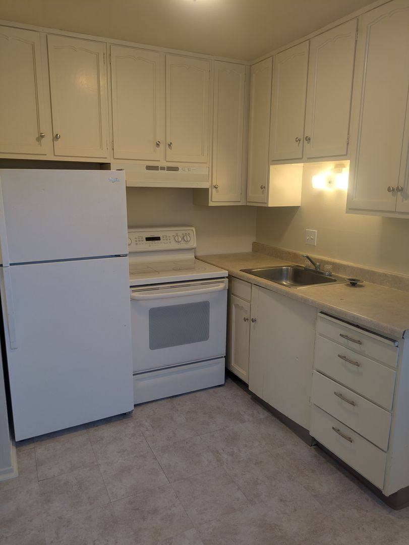 Apartment for rent at 24 Panorama Dr, Vallejo, CA 94589