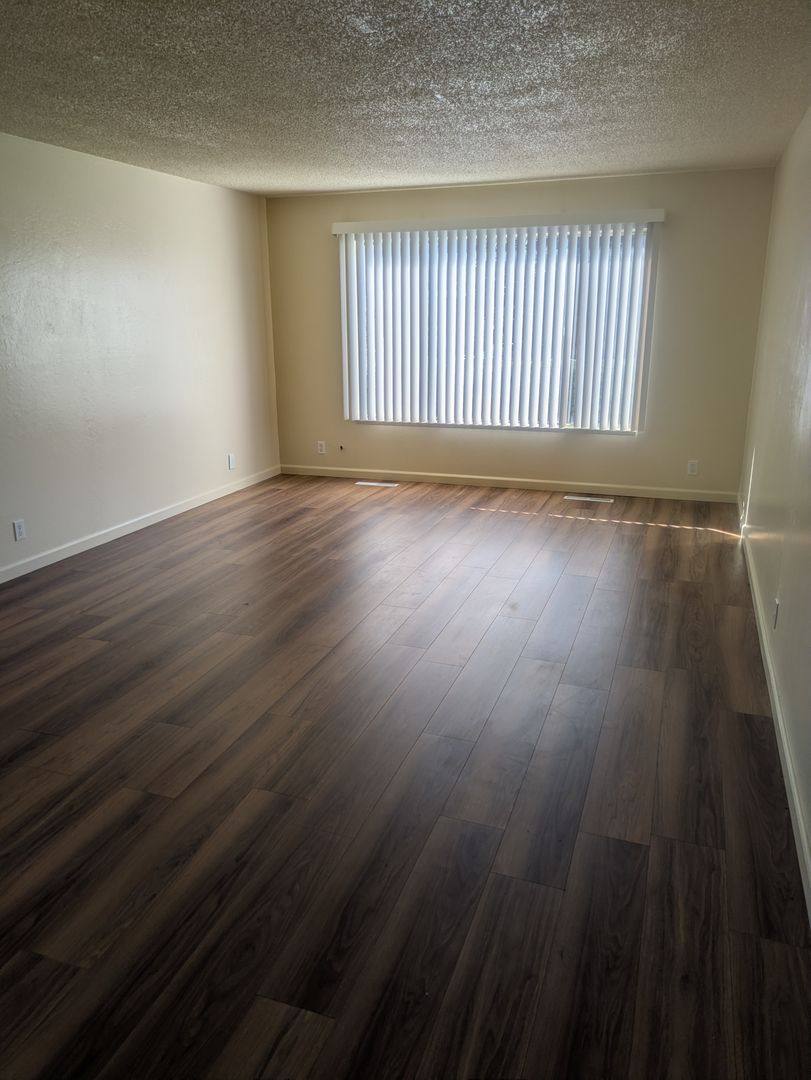 Apartment for rent at 24 Panorama Dr, Vallejo, CA 94589