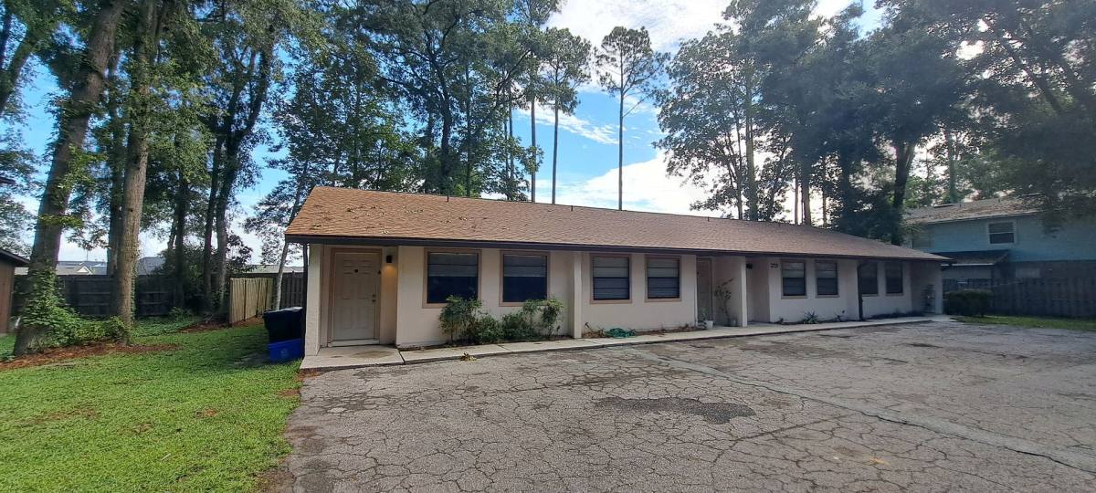 Apartment for rent at 1715 SW 69th Way, Gainesville, FL 32607