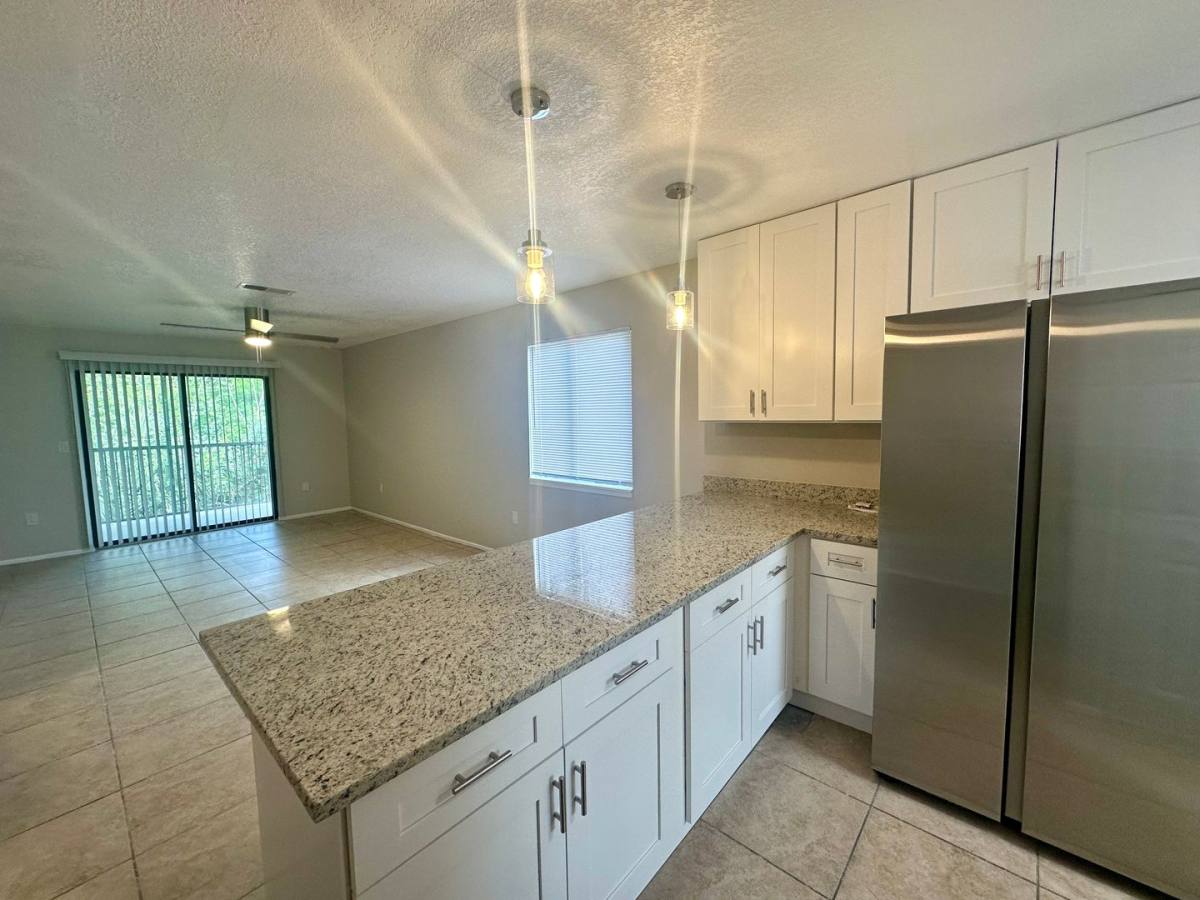 Apartment for rent at 2522 S Oak Ave, Sanford, FL 32773