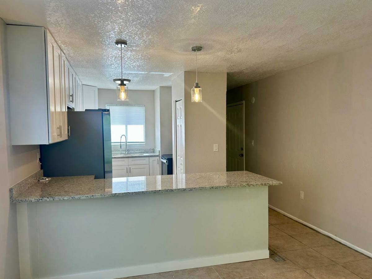 Apartment for rent at 2522 S Oak Ave, Sanford, FL 32773