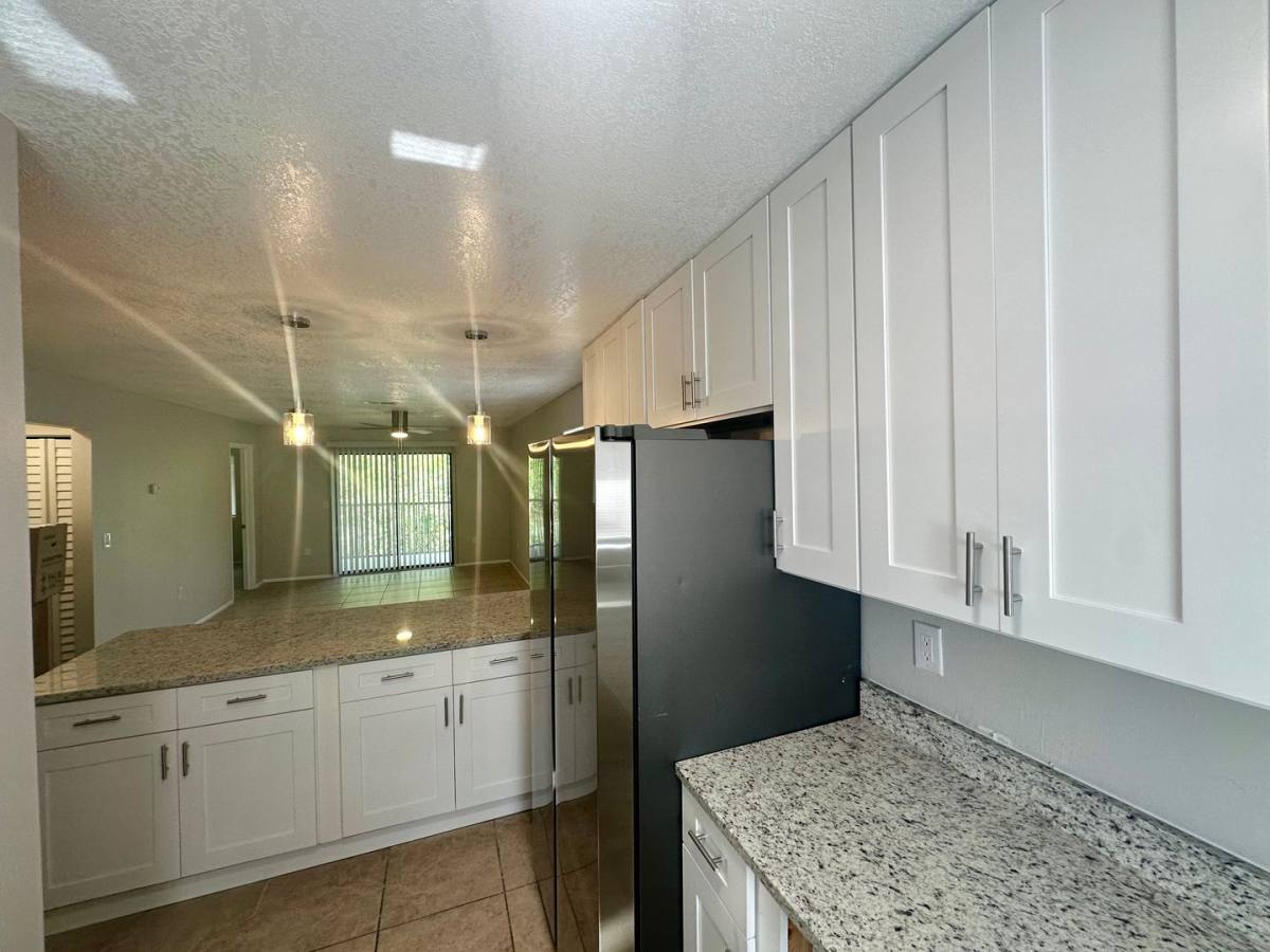 Apartment for rent at 2522 S Oak Ave, Sanford, FL 32773