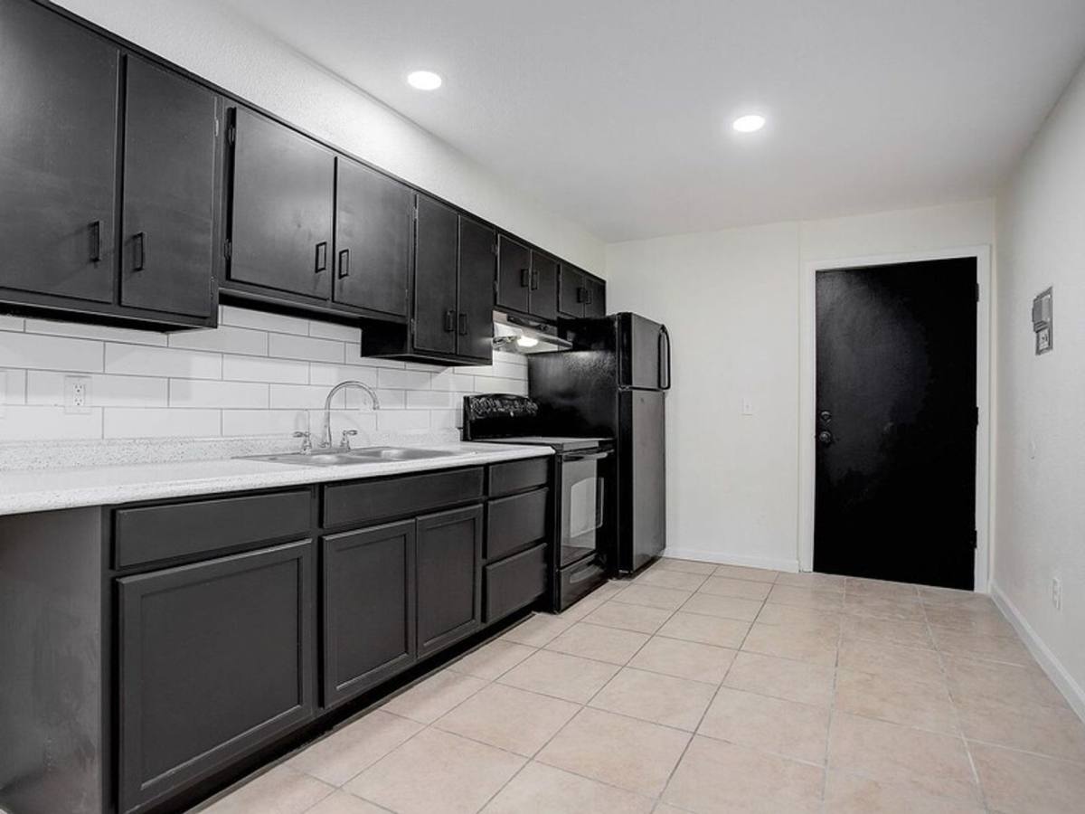 Apartment for rent at 5661 W Green Meadows Place, Denver, CO 80227
