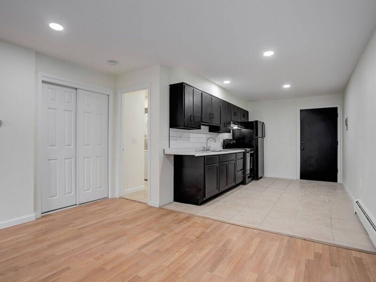 Apartment for rent at 5661 W Green Meadows Place, Denver, CO 80227