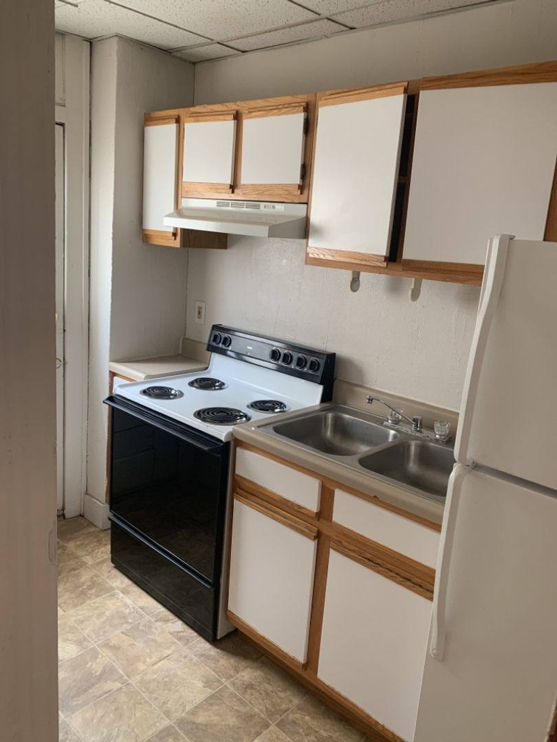 Apartment for rent at 1201 1203 1205 Oread Ave, Lawrence, KS 66044