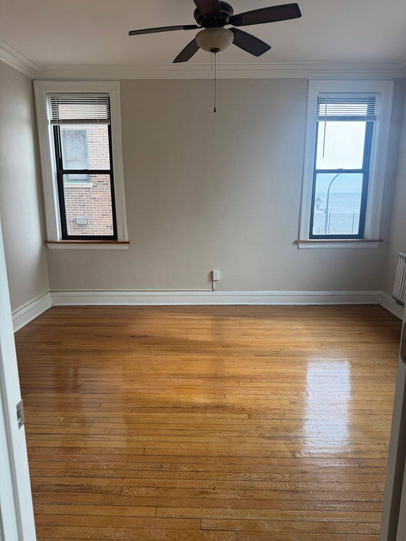 Apartment for rent at 7263 S Shore Dr, Chicago, IL 60649