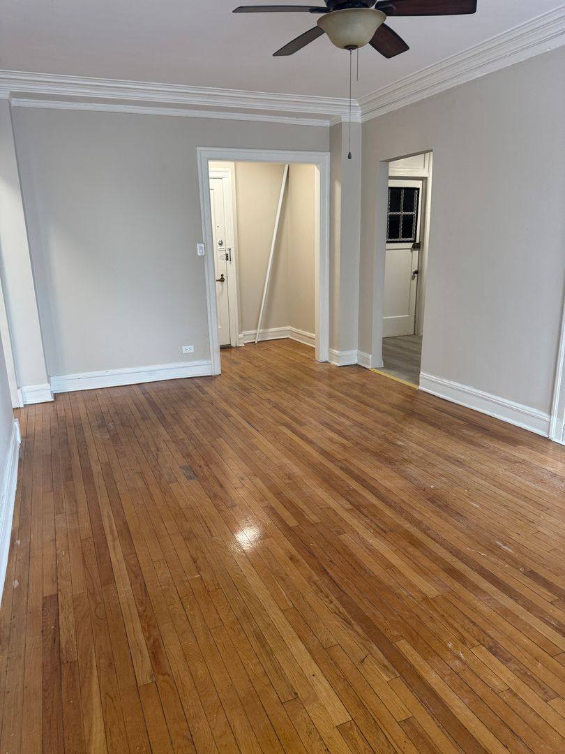 Apartment for rent at 7263 S Shore Dr, Chicago, IL 60649