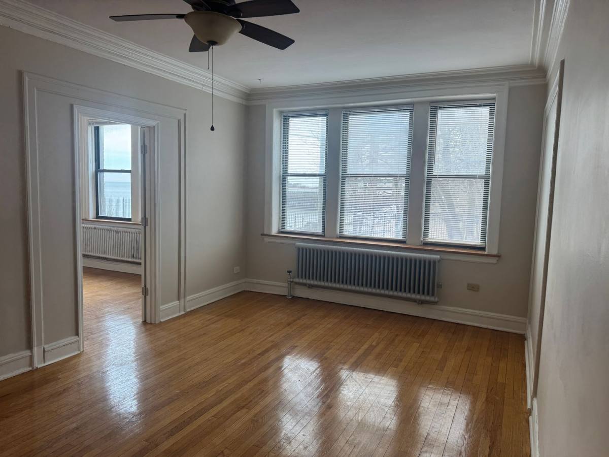Apartment for rent at 7263 S Shore Dr, Chicago, IL 60649