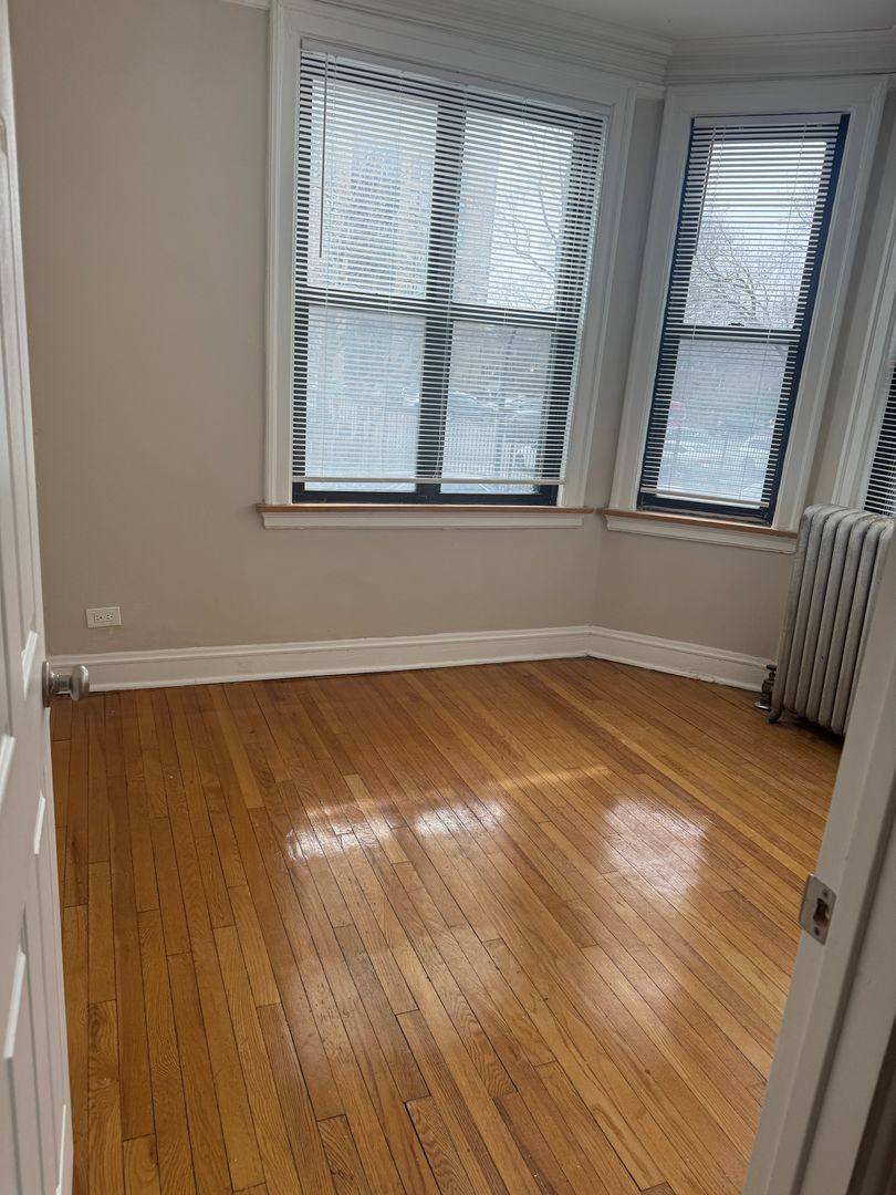 Apartment for rent at 7263 S Shore Dr, Chicago, IL 60649