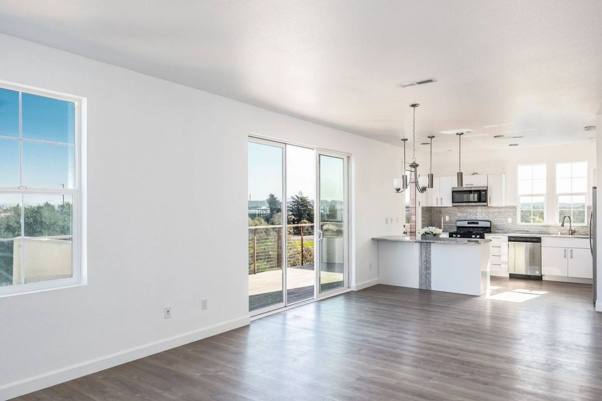 Townhouse for rent at 23 Blackbird Circle, Watsonville, CA 95076
