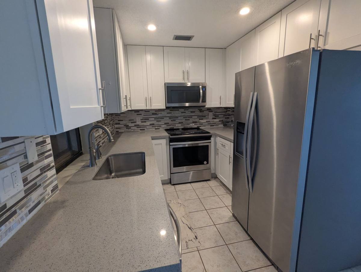 Apartment for rent at 1382 Birkdale Dr, Wellington, FL 33414
