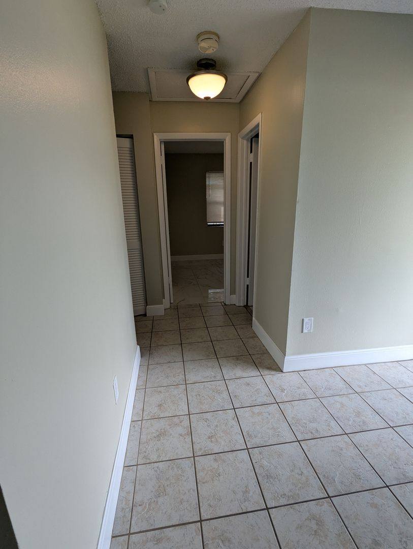 Apartment for rent at 1382 Birkdale Dr, Wellington, FL 33414