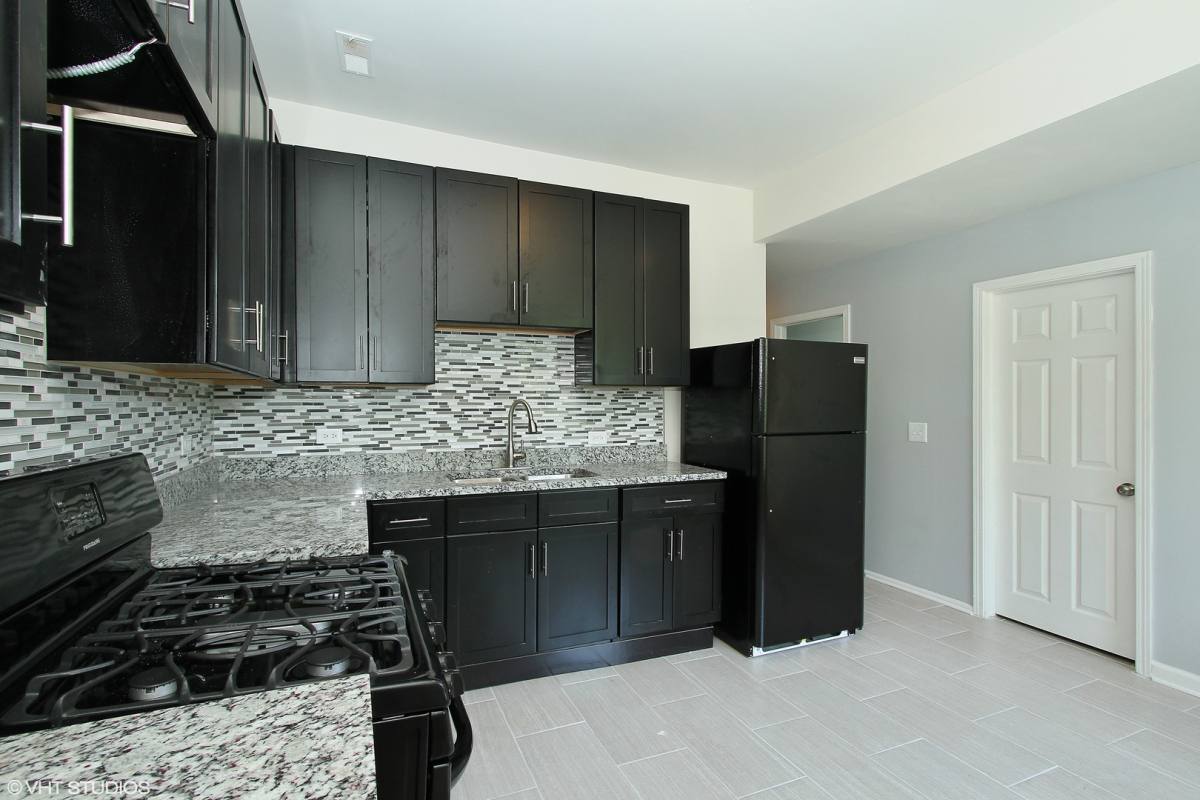 Apartment for rent at 6422 S Rhodes Ave, Chicago, IL 60637