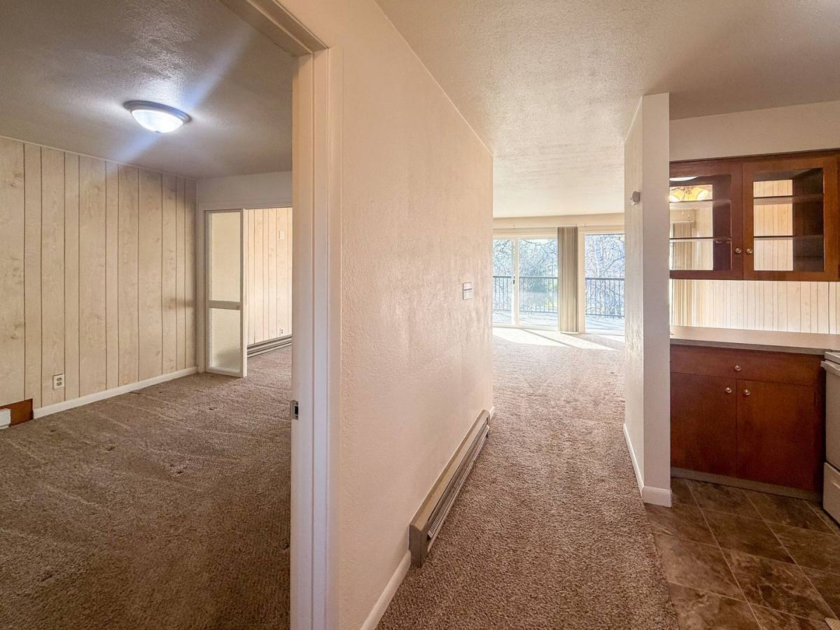 Condo for rent at 227 24th St SE, Salem, OR 97301