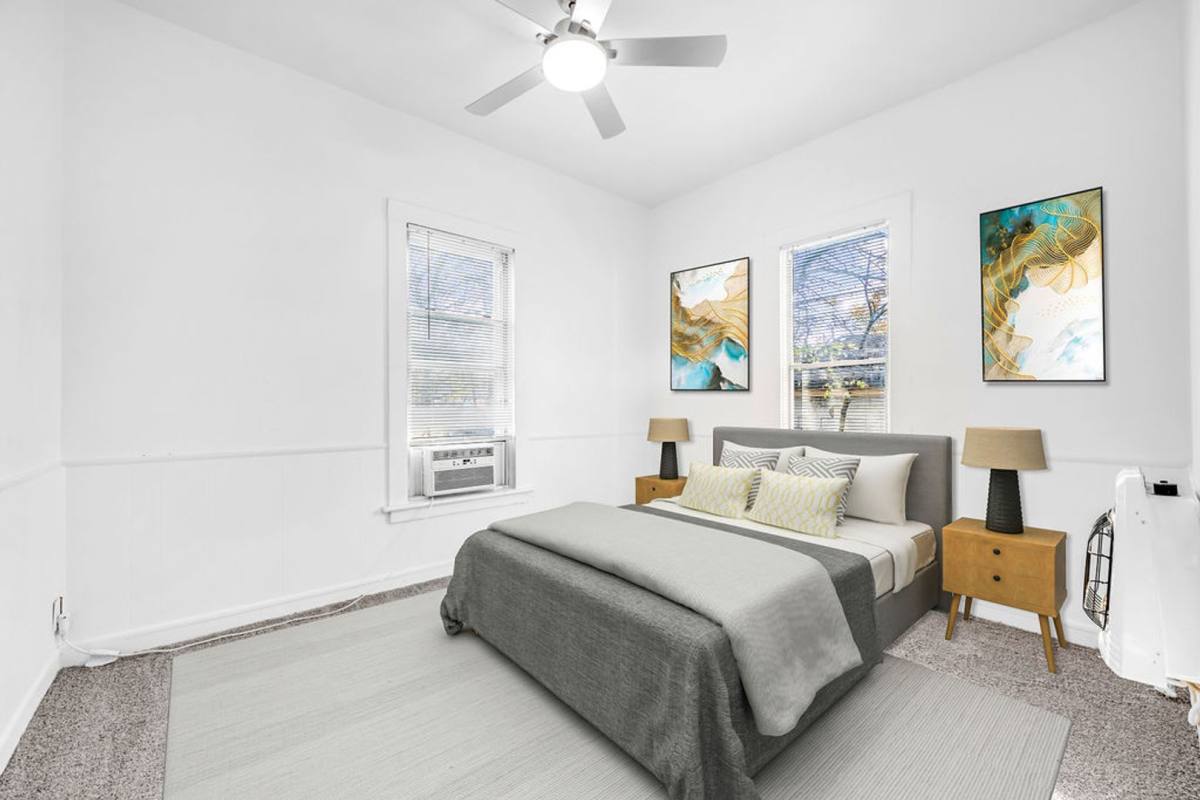 Apartment for rent at 526 W Munson St, Denison, TX 75020