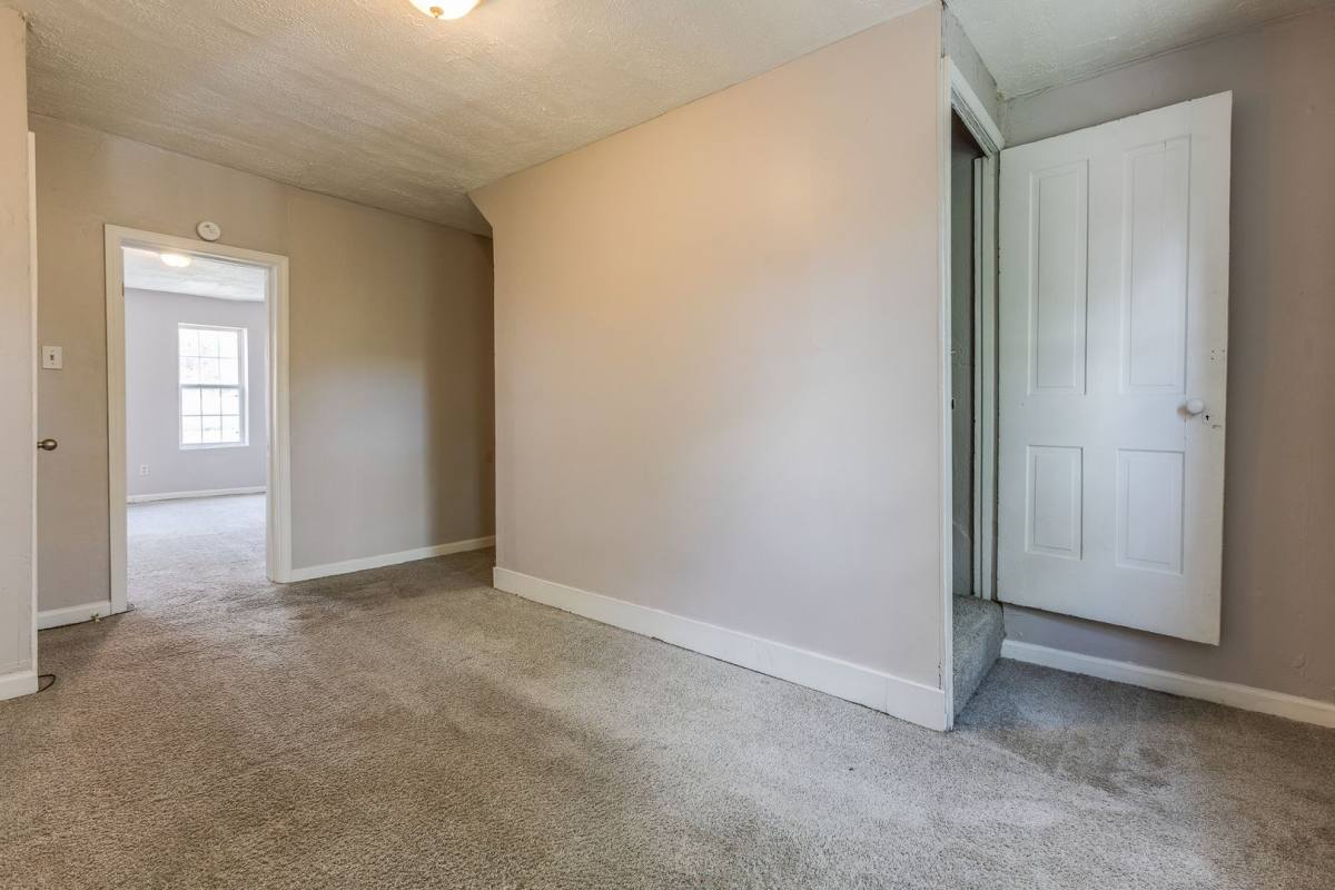 Apartment for rent at 2013 Gregory St S Side Slopes, Pittsburgh, PA 15203