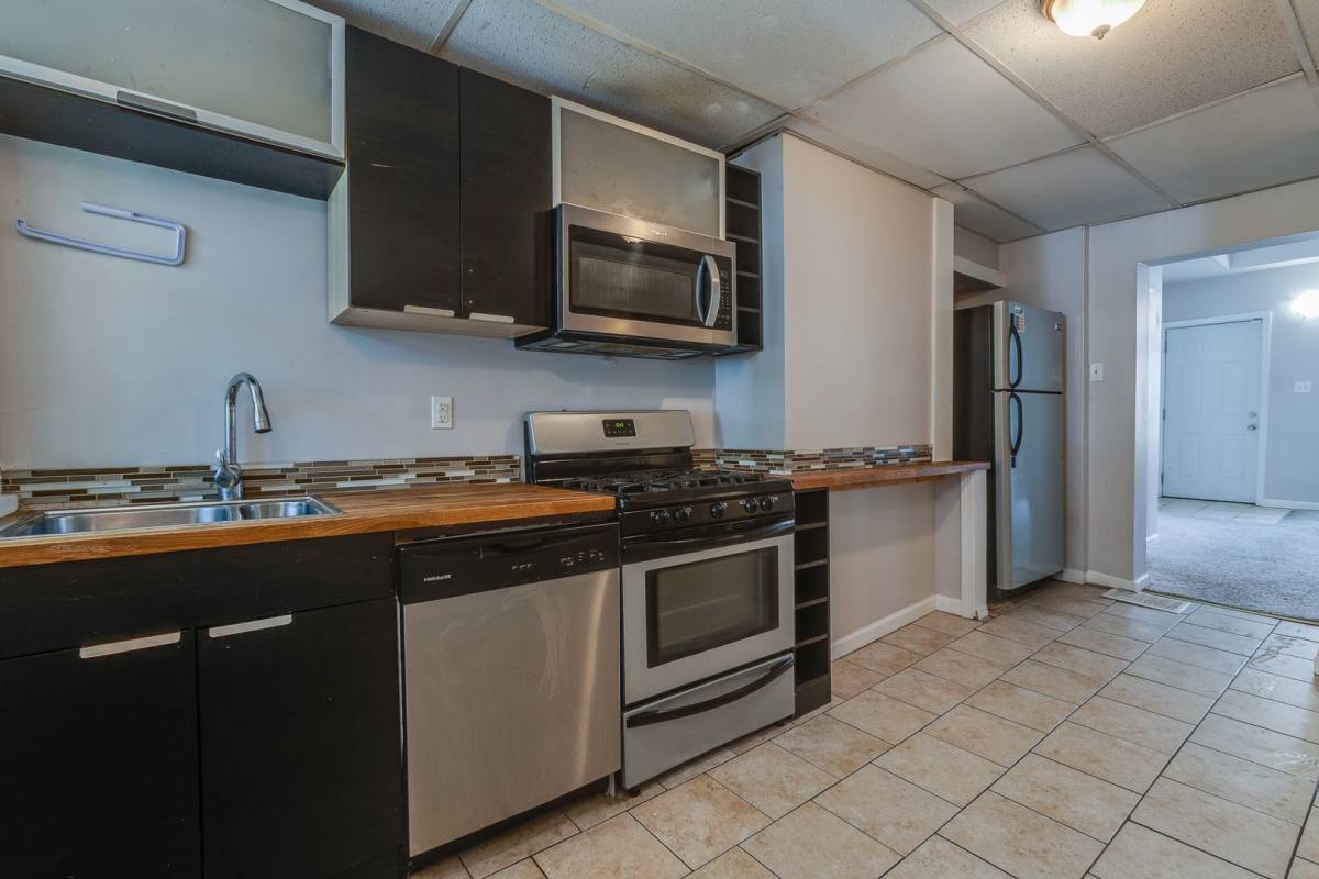 Apartment for rent at 2013 Gregory St S Side Slopes, Pittsburgh, PA 15203