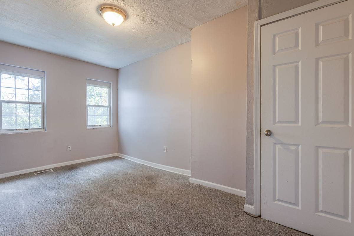 Apartment for rent at 2013 Gregory St S Side Slopes, Pittsburgh, PA 15203