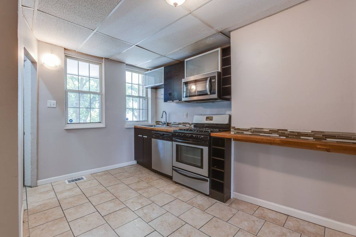 Apartment for rent at 2013 Gregory St S Side Slopes, Pittsburgh, PA 15203