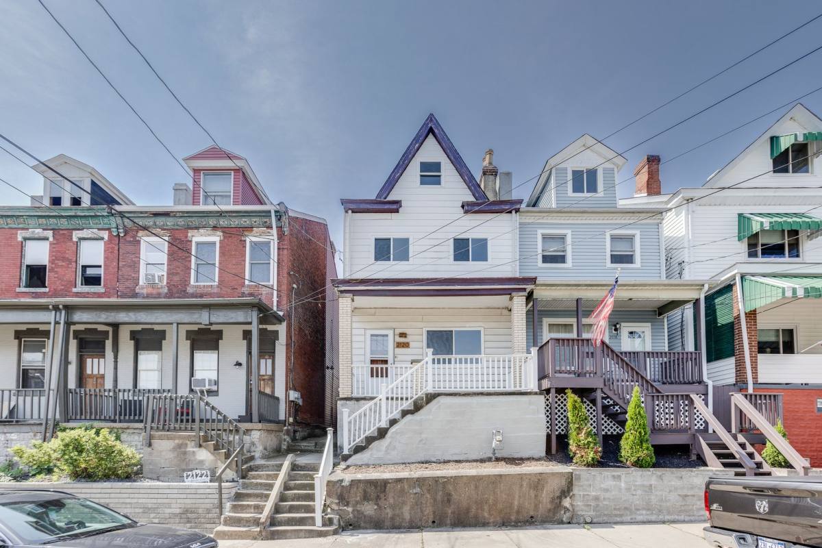 House for rent at 2120 Salisbury S Side Slopes, Pittsburgh, PA 15210
