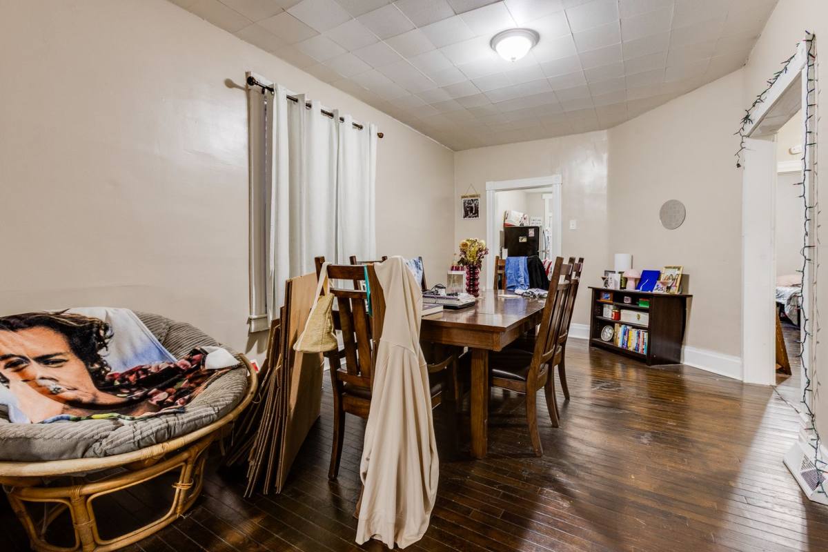 Apartment for rent at 406 Kingsboro St, Pittsburgh, PA 15210