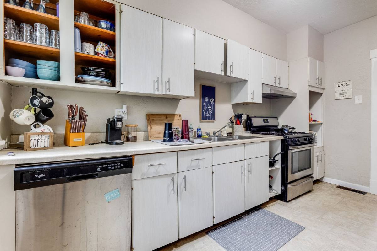 Apartment for rent at 406 Kingsboro St, Pittsburgh, PA 15210