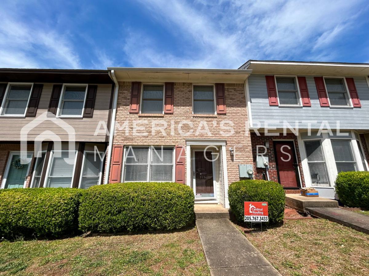 Townhouse for rent at 5136 Falling Creek Lane, Birmingham, AL 35235
