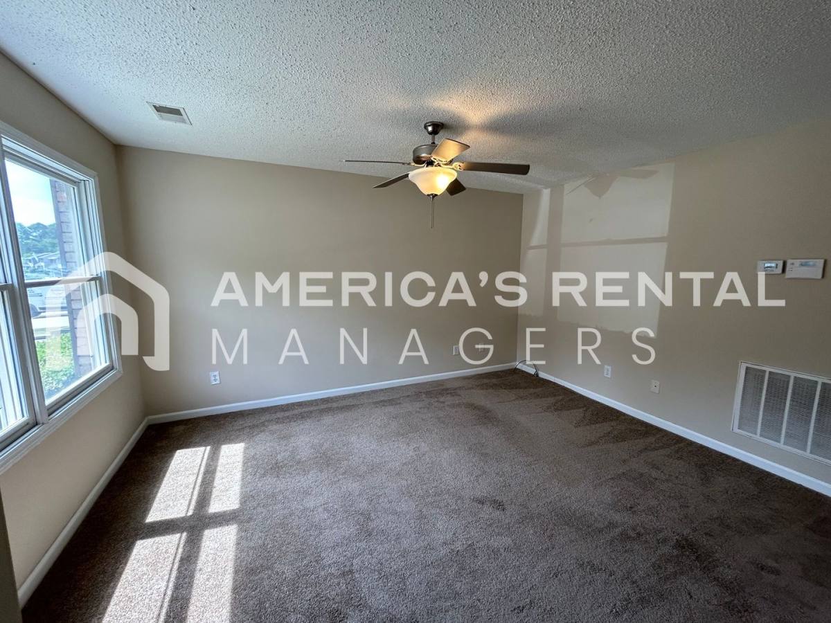 Townhouse for rent at 5136 Falling Creek Lane, Birmingham, AL 35235