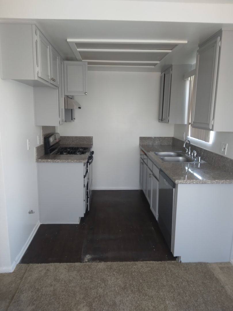Apartment for rent at 498 W 13th St, San Pedro, CA 90731