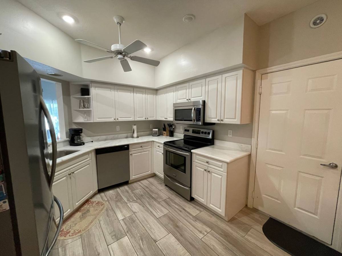Apartment for rent at 1130 Partridge Circle, Naples, FL 34104