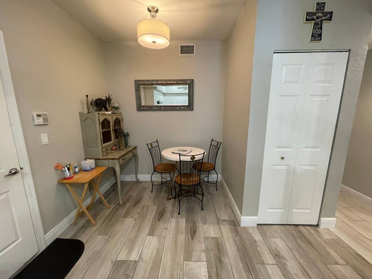 Apartment for rent at 1130 Partridge Circle, Naples, FL 34104