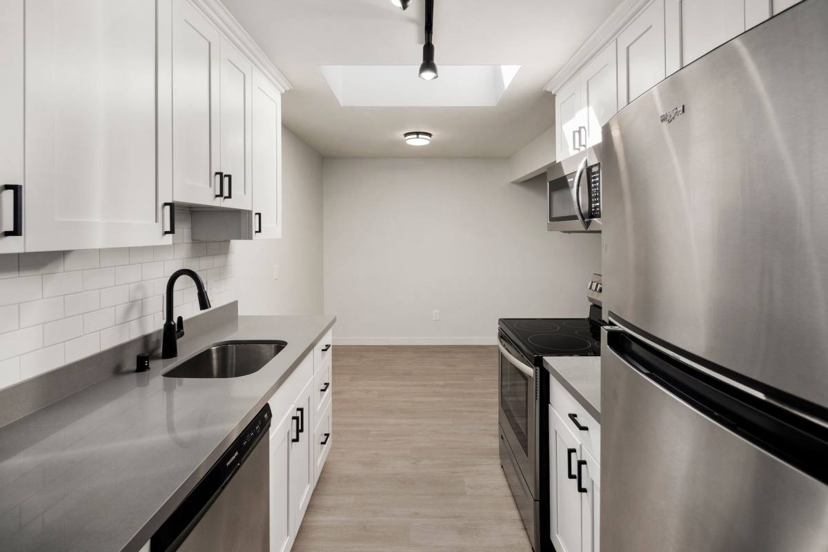 Apartment for rent at 11515 26th Ave NE, Seattle, WA 98125