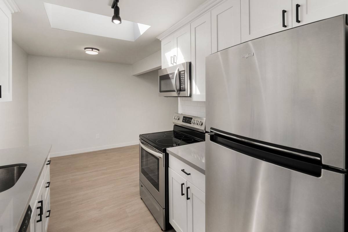 Apartment for rent at 11515 26th Ave NE, Seattle, WA 98125