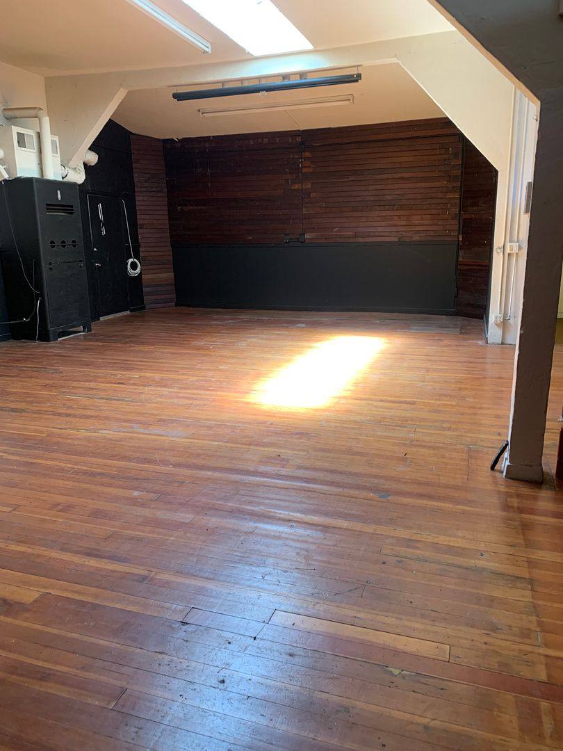 Apartment for rent at 1200 & 1246 20th Ave, Oakland, CA 94606
