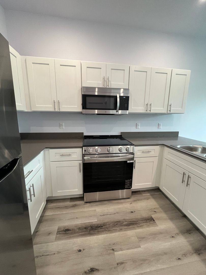Apartment for rent at 5600 NE 34th St, Vancouver, WA 98661